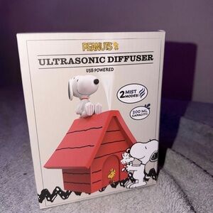 Peanut Ultra Sonic Diffuser Snoopy USB POWERED